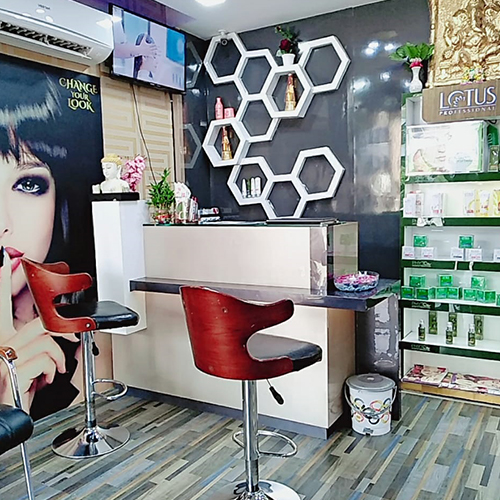 The Grand Lounge